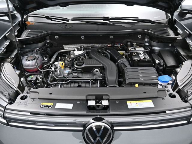 New 2026 Volkswagen Taos SEL image 15