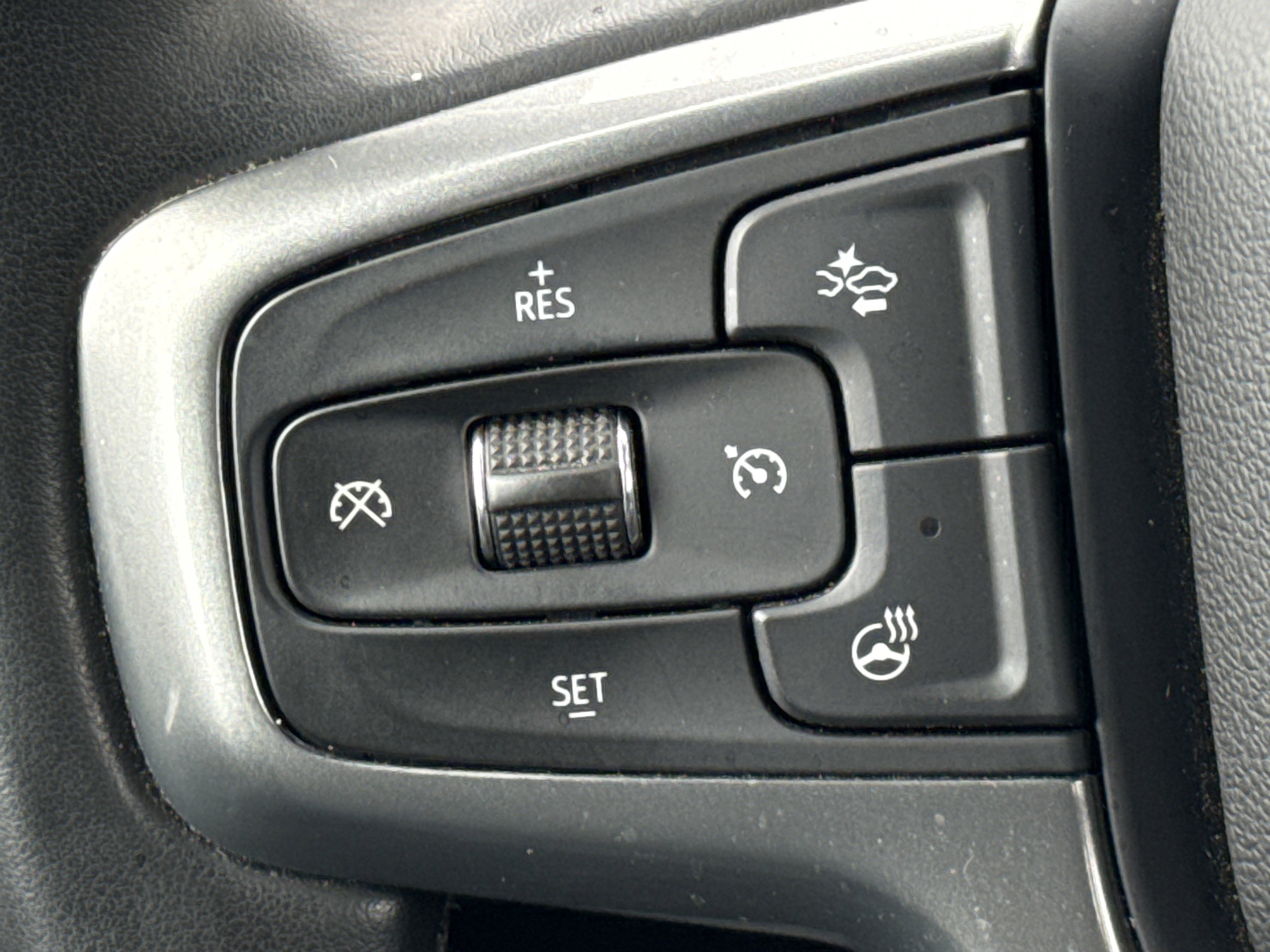 Used 2023 Chevrolet Silverado 1500 RST w/ Z71 Off-Road Package AWD/4WD image 18
