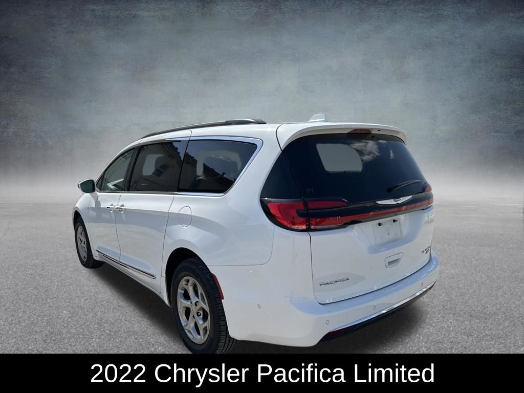 Used 2022 Chrysler Pacifica Limited image 3