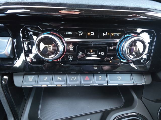 New 2026 GMC Sierra 2500 AT4 w/ AT4 Premium Plus Package image 22