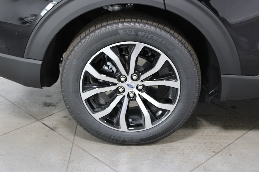 New 2026 Ford Explorer ST-Line image 13