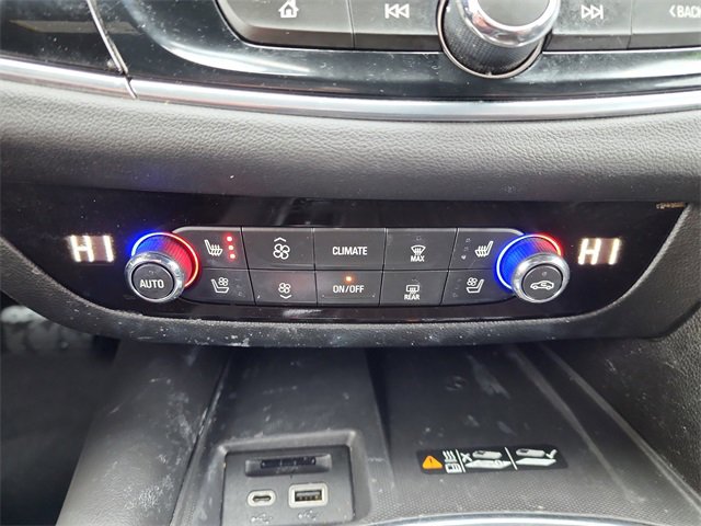 Used 2023 Buick Enclave Avenir w/ Avenir Technology Package image 25