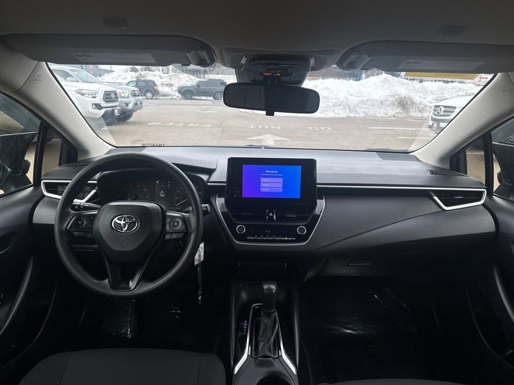 Used 2025 Toyota Corolla LE image 10
