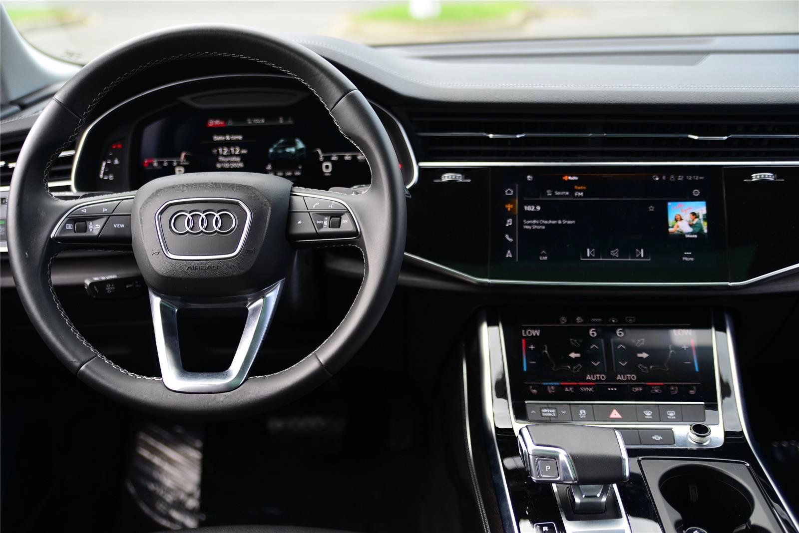 Used 2023 Audi Q8 Premium Plus AWD/4WD image 24