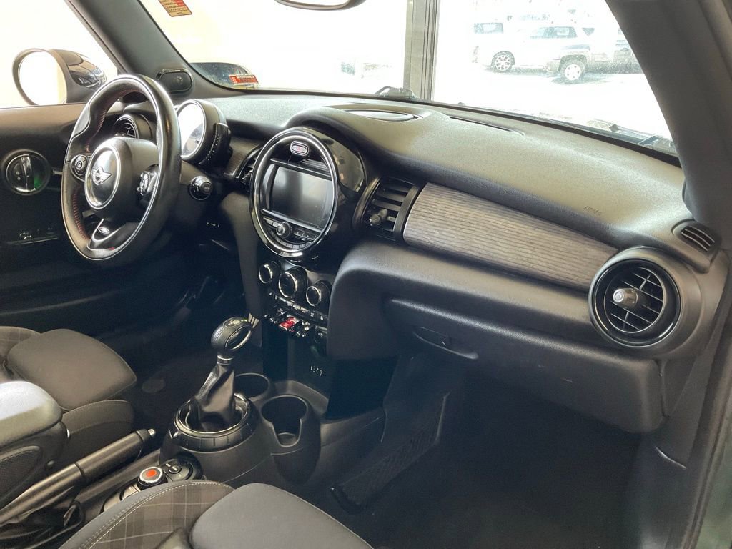Used 2017 MINI Cooper S image 17