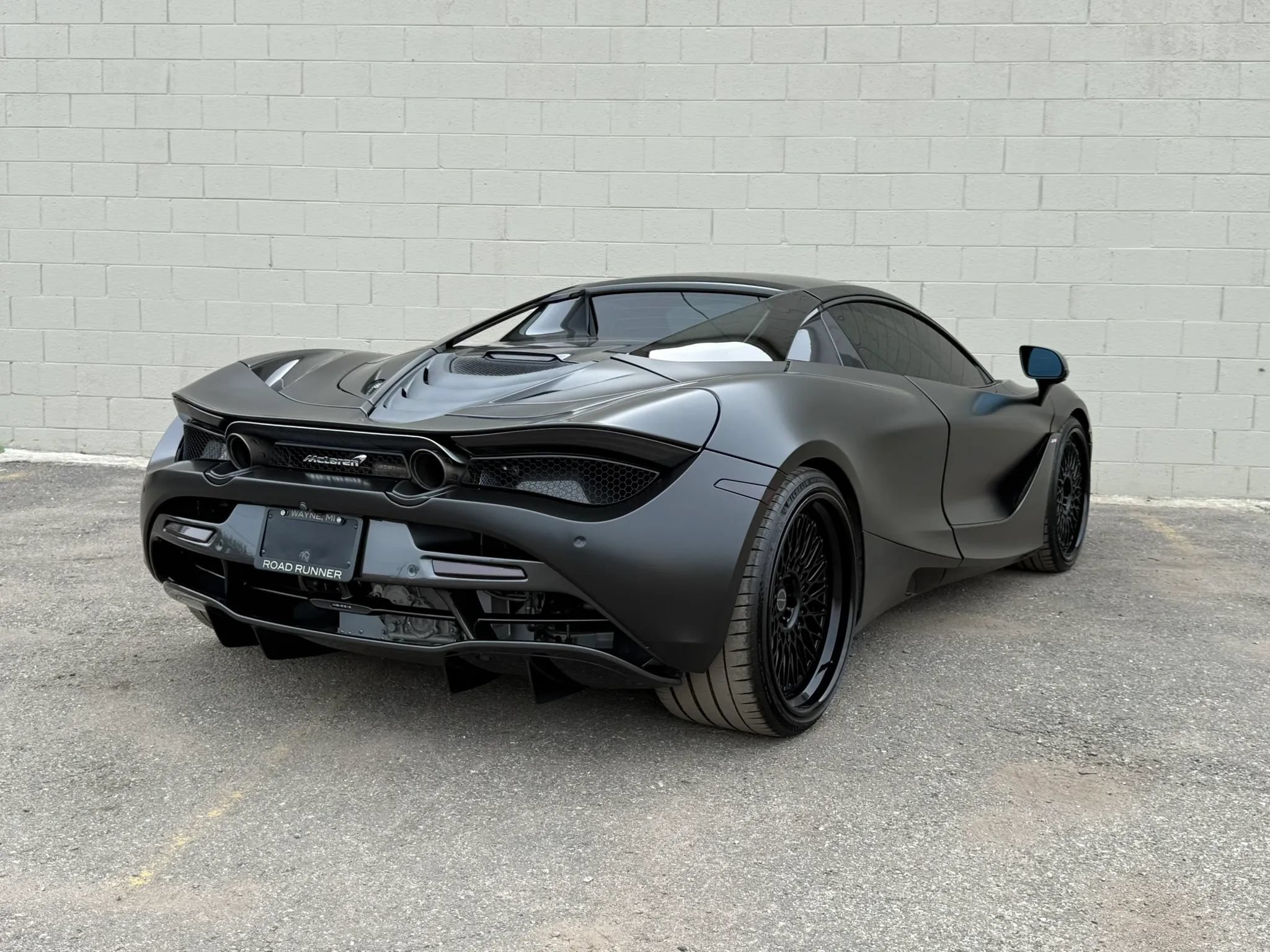 Used 2022 McLaren 720S Performance RWD image 15