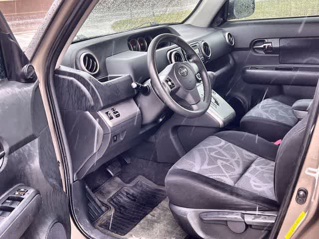Used 2012 Scion xB FWD image 3