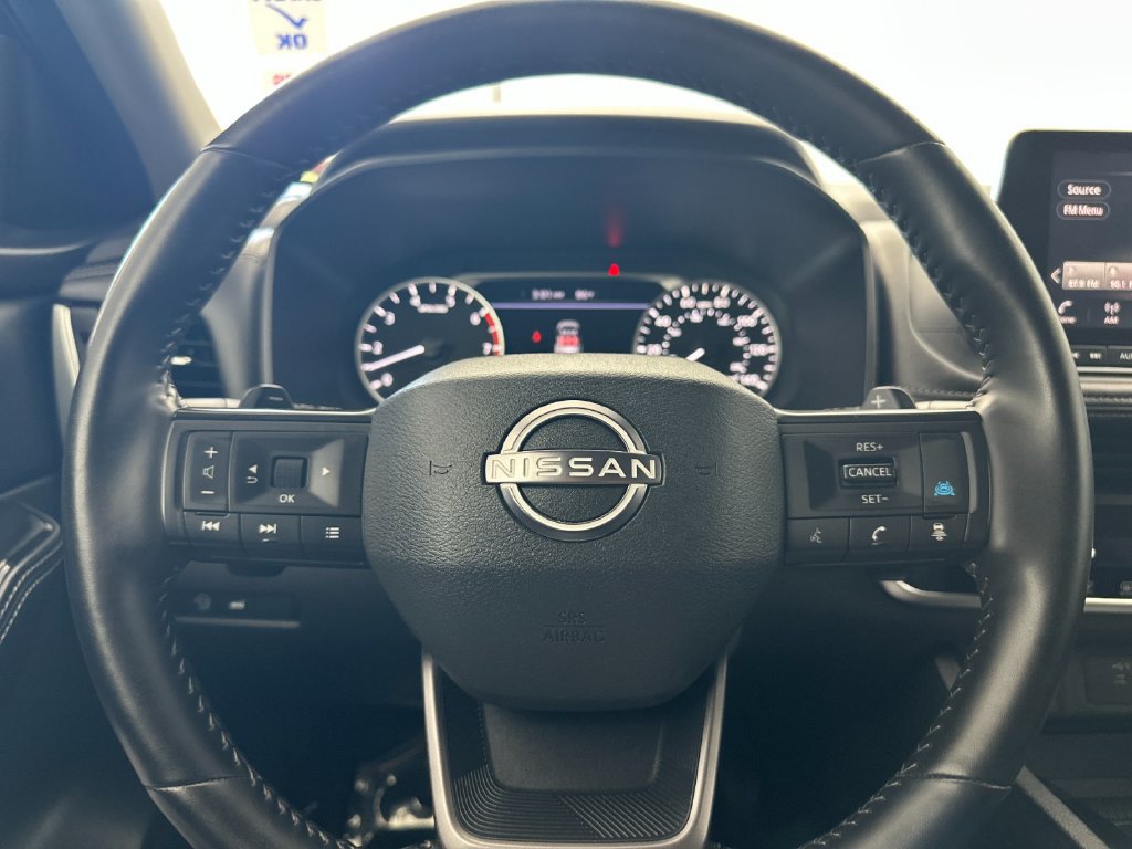 Used 2025 Nissan Rogue SV FWD image 22