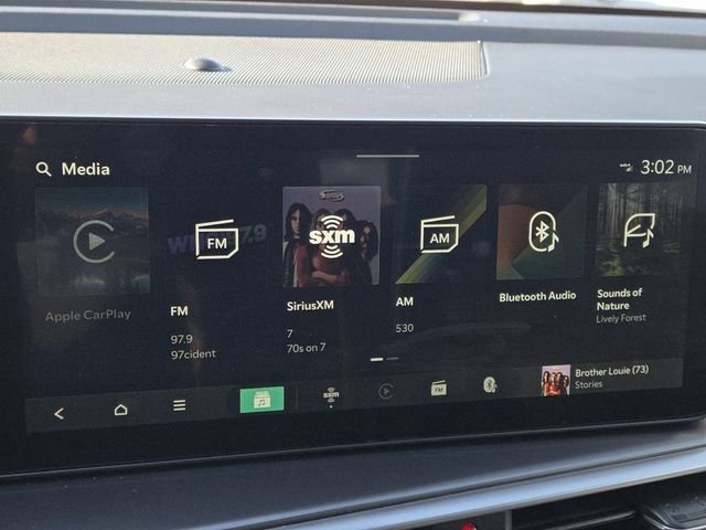 Used 2025 Kia Sorento S w/ Panoramic Sunroof Package image 6