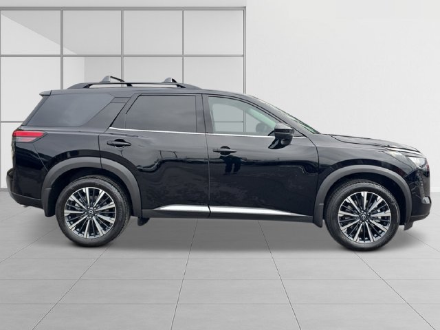New 2026 Nissan Pathfinder Platinum AWD/4WD image 11