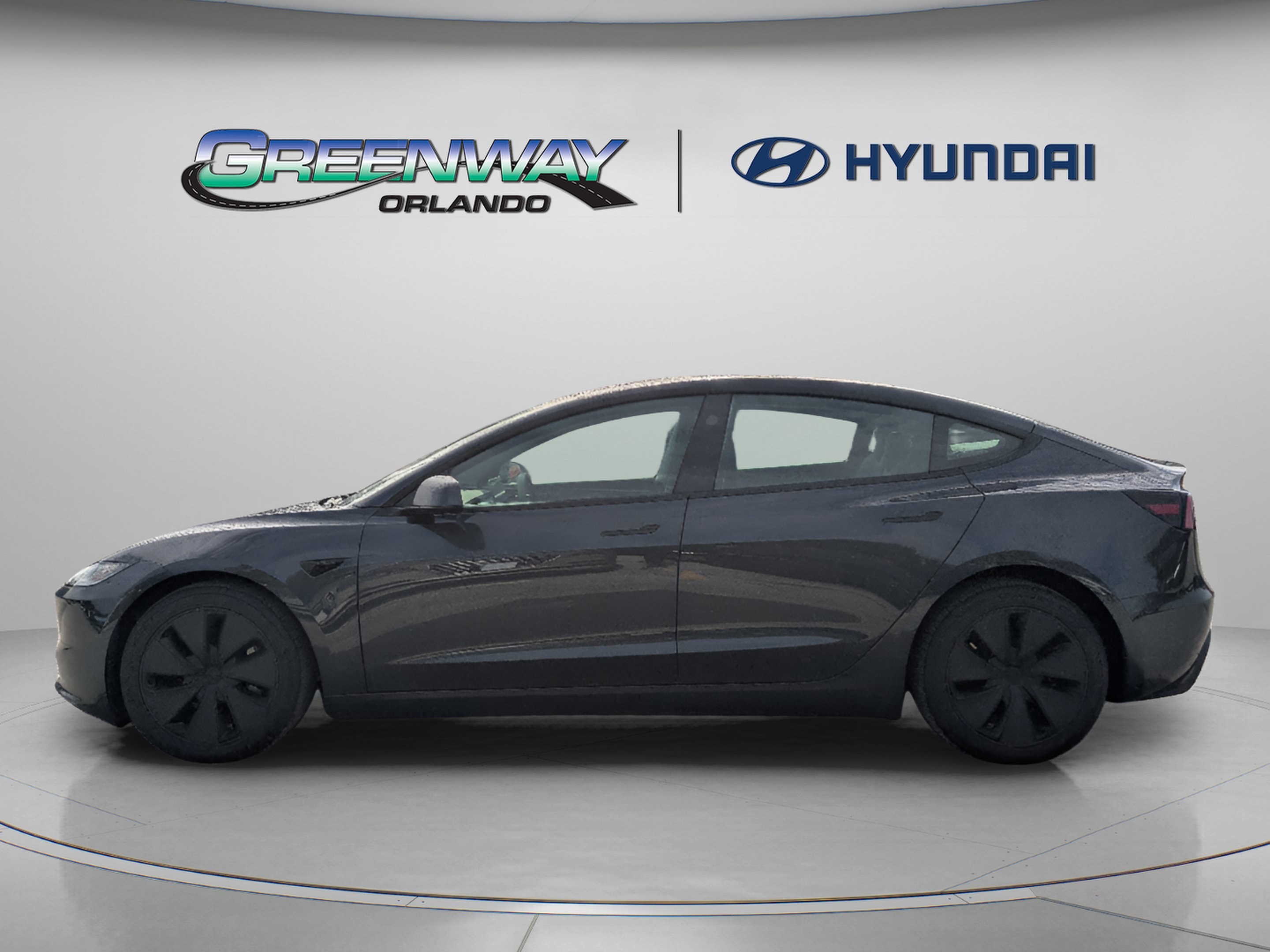 Used 2024 Tesla Model 3 Standard Range RWD image 10