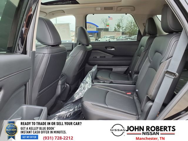 New 2026 Nissan Pathfinder SL image 9