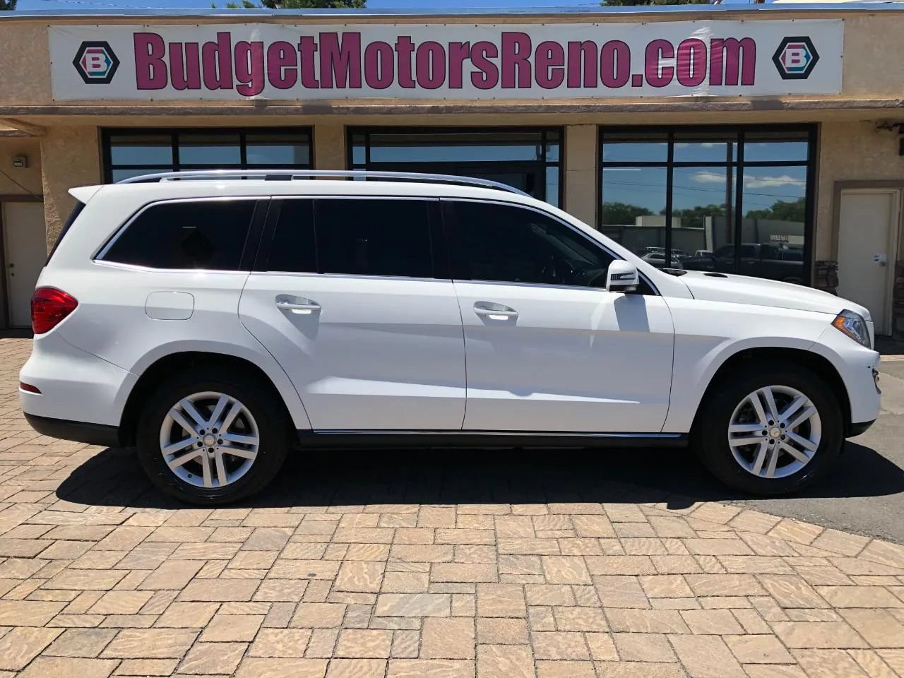 Used 2015 Mercedes-Benz GL 450 4MATIC image 1