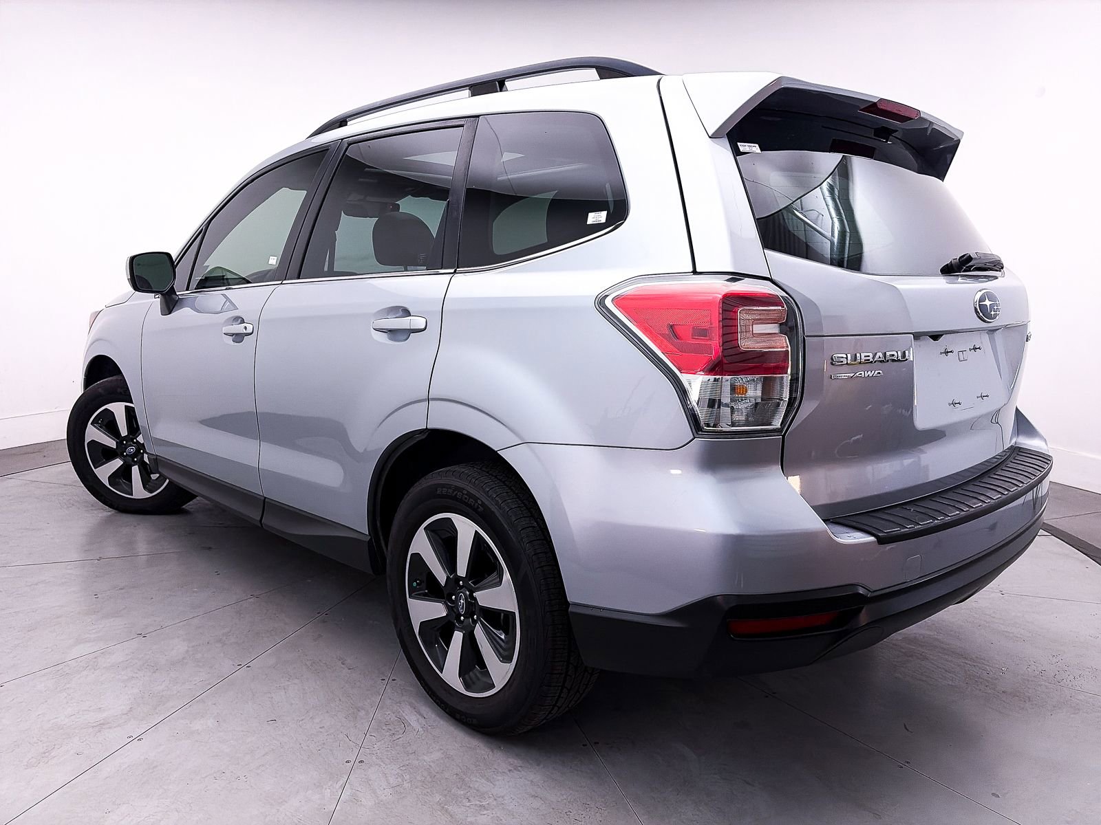 Used 2018 Subaru Forester 2.5i Limited w/ Popular Package #2 image 2