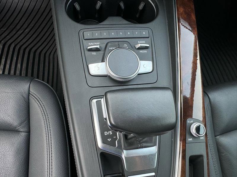 Used 2019 Audi A4 2.0T allroad Premium Plus w/ Premium Plus Package image 16