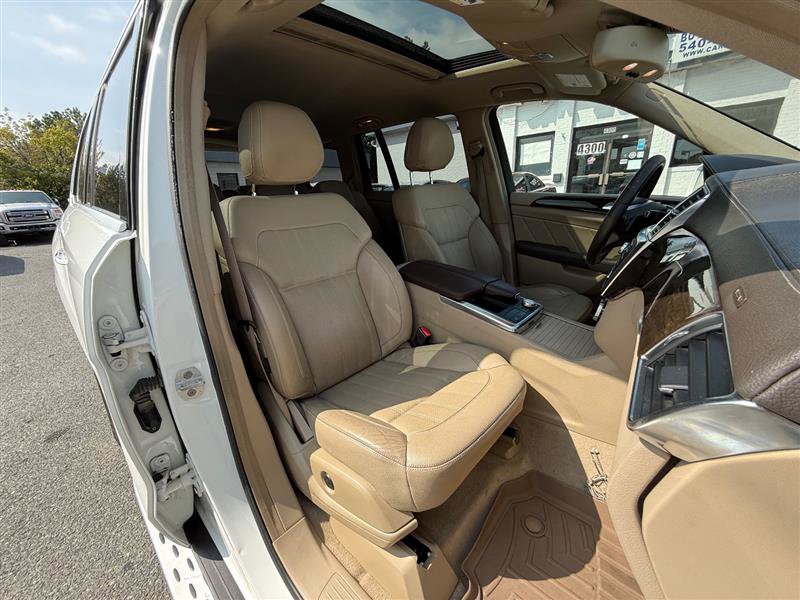 Used 2015 Mercedes-Benz GL 450 4MATIC image 34