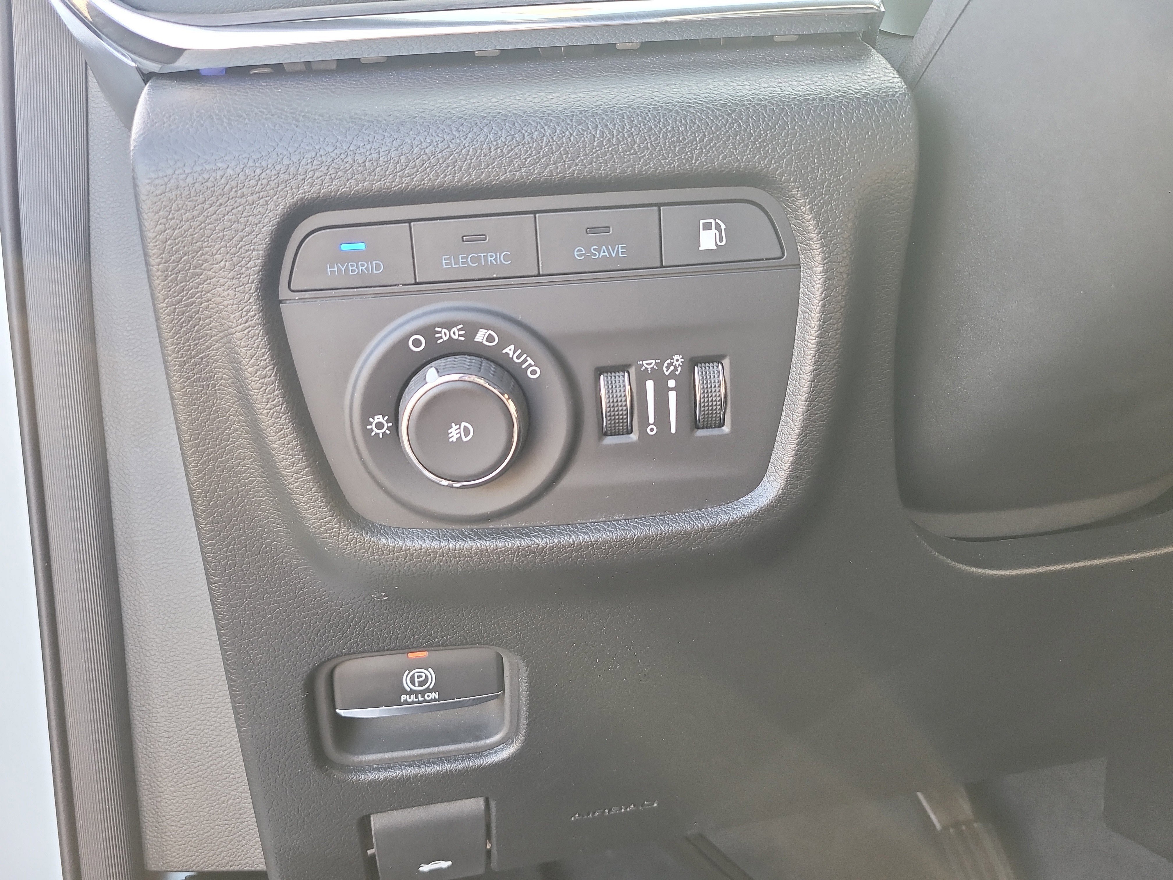 Used 2023 Jeep Grand Cherokee Overland w/ Luxury Tech Group IV image 32