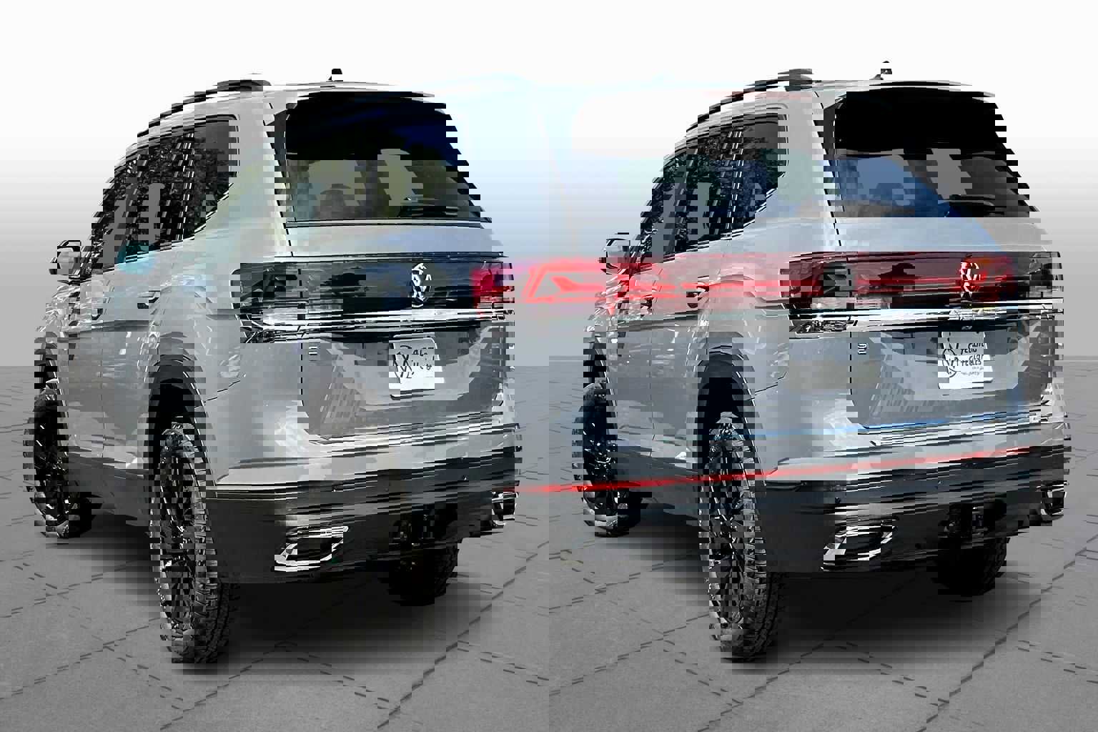 New 2026 Volkswagen Atlas SE image 12