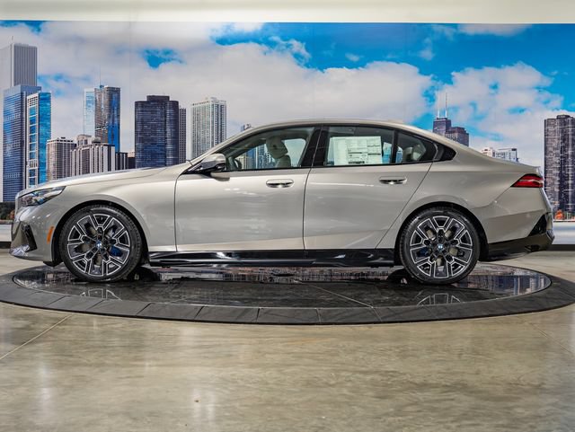 New 2027 BMW i5 xDrive40 w/ M Sport Package AWD/4WD image 6