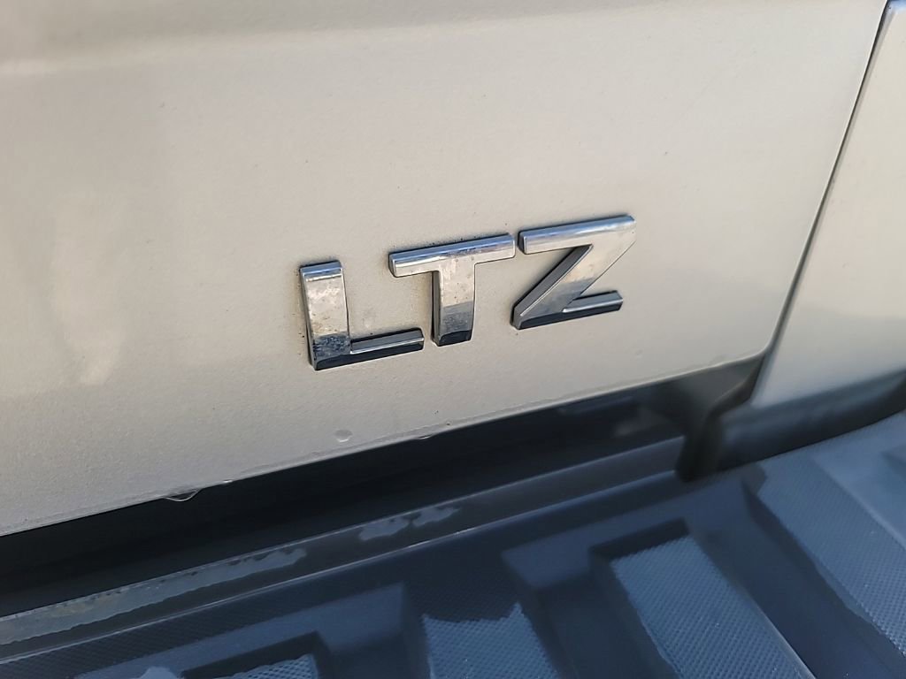 Used 2014 Chevrolet Silverado 1500 LTZ AWD/4WD image 7