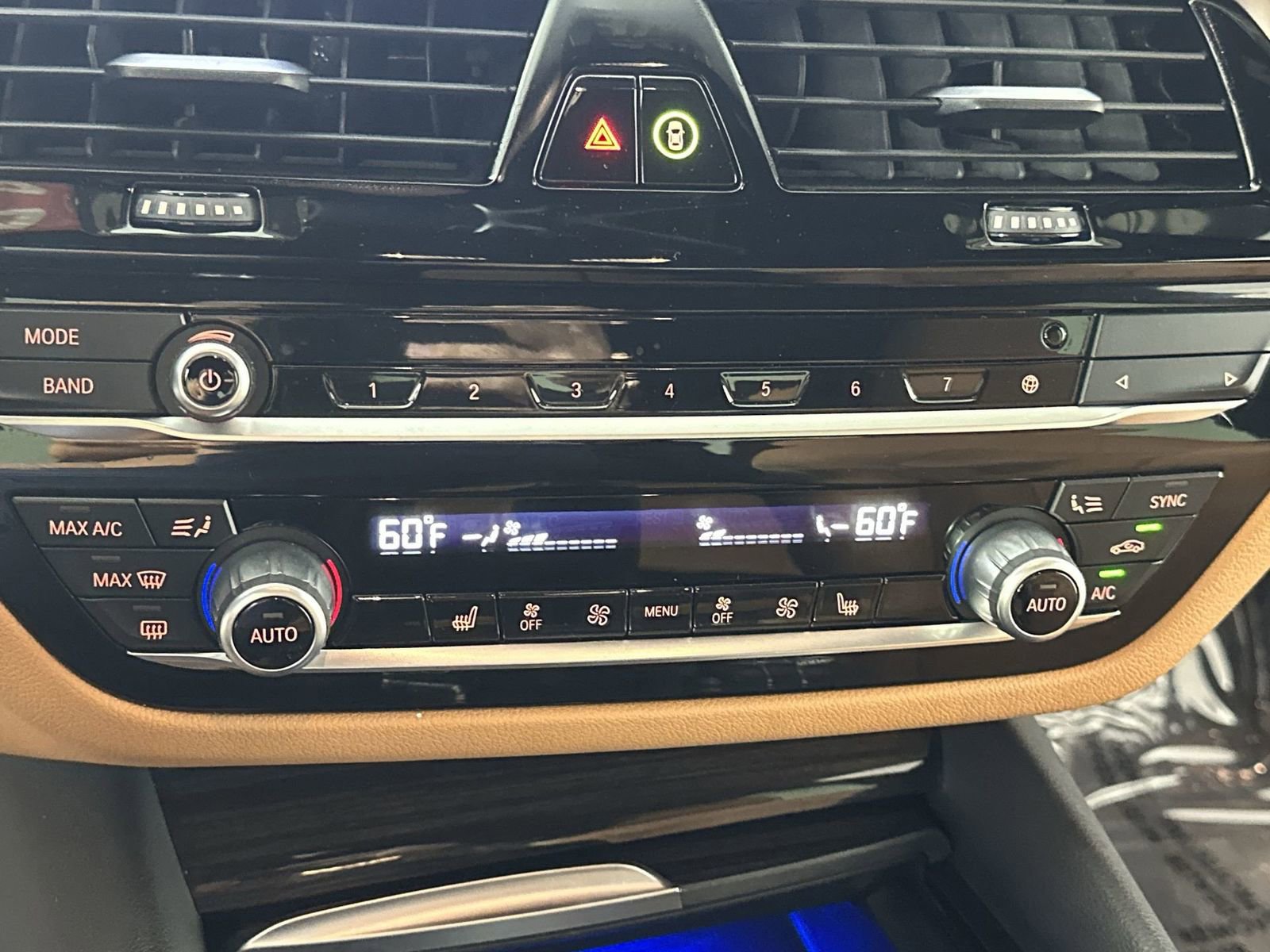 Used 2023 BMW 530i xDrive w/ Convenience Package AWD/4WD image 19
