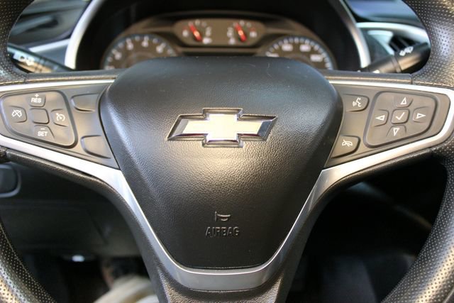 Used 2022 Chevrolet Malibu LT FWD image 18