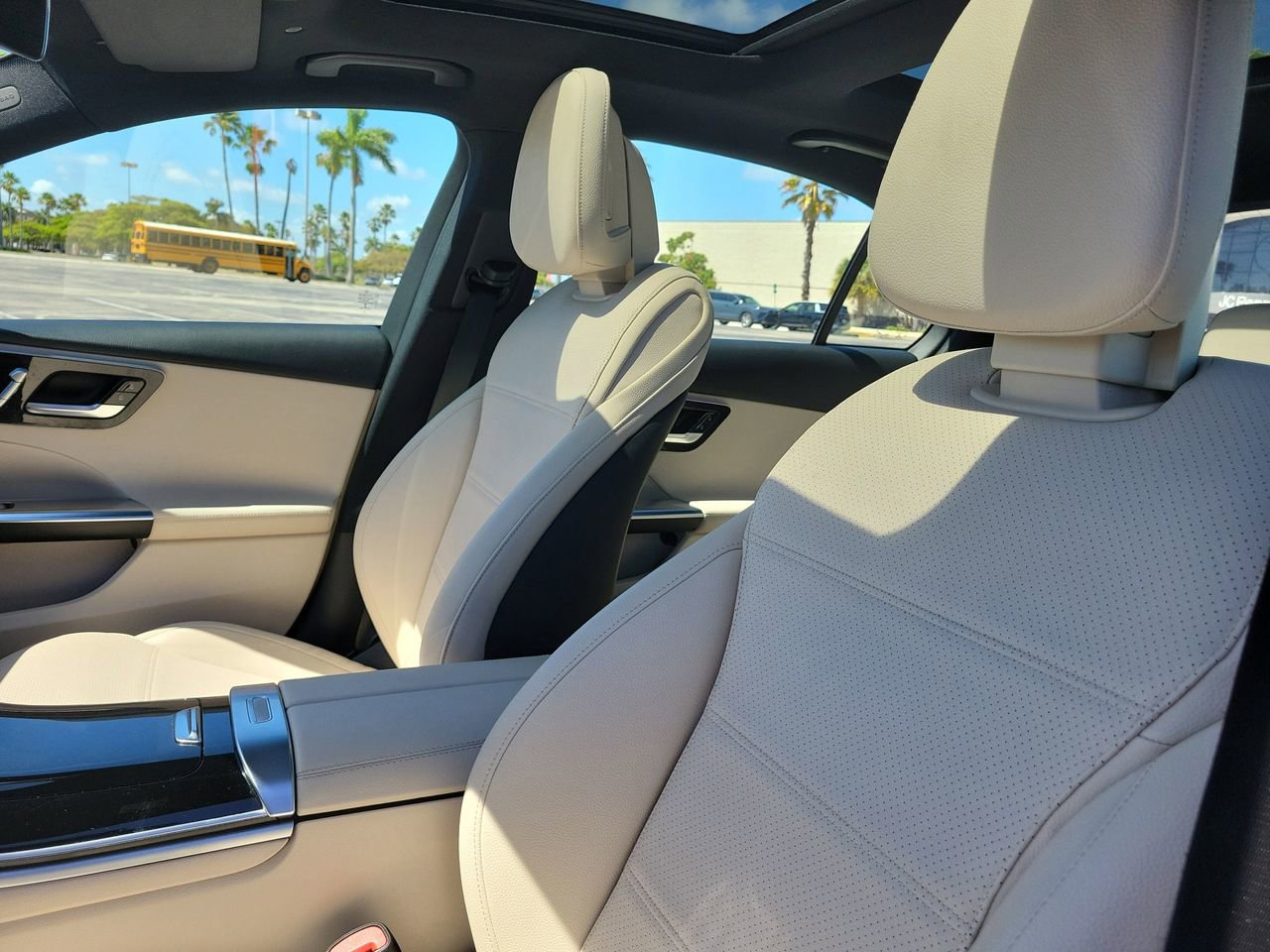 Used 2022 Mercedes-Benz C 300 Sedan image 22