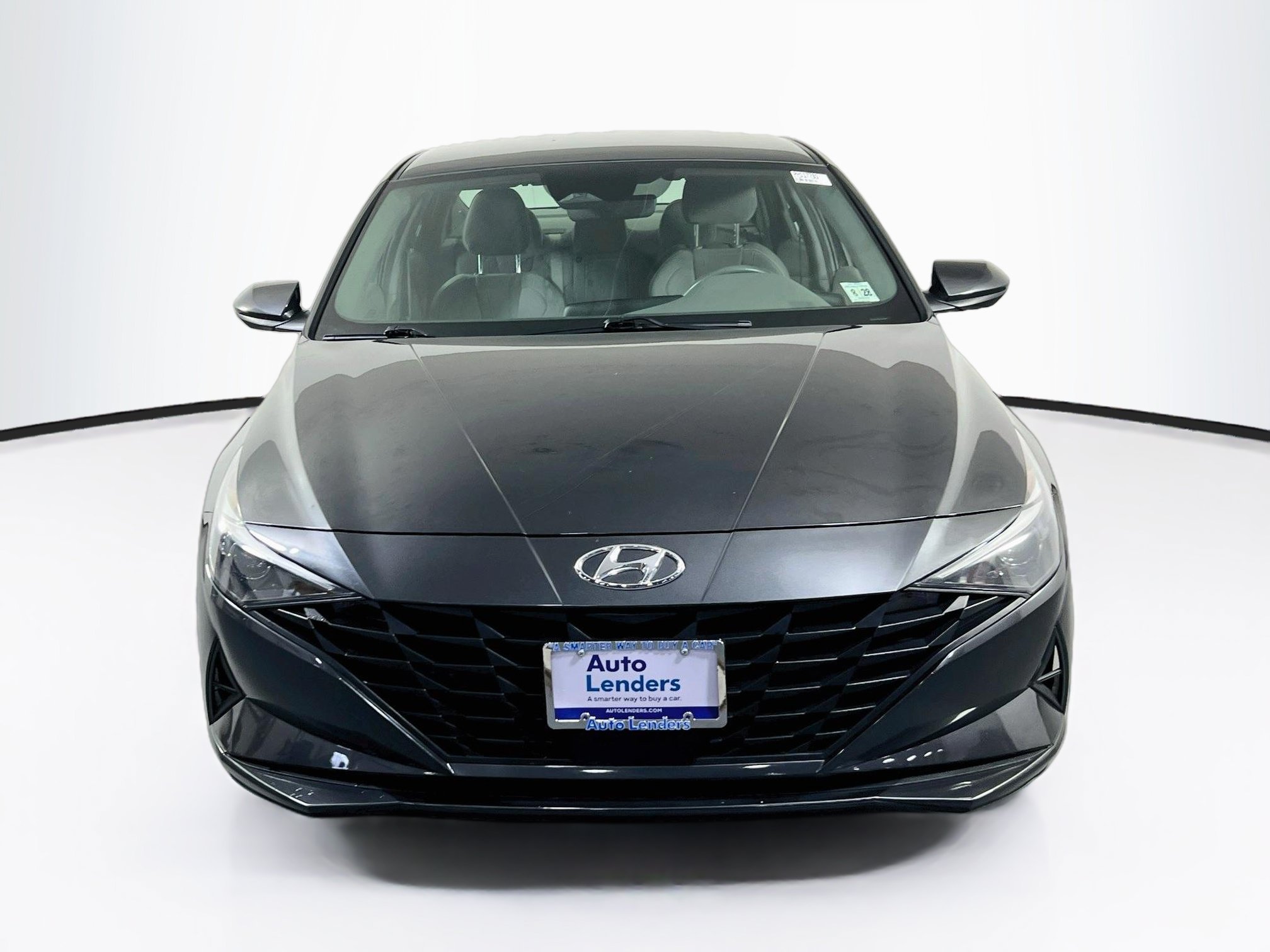 Used 2023 Hyundai Elantra SEL w/ Convenience Package FWD image 2