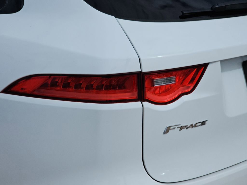 Used 2017 Jaguar F-PACE Premium AWD/4WD image 41
