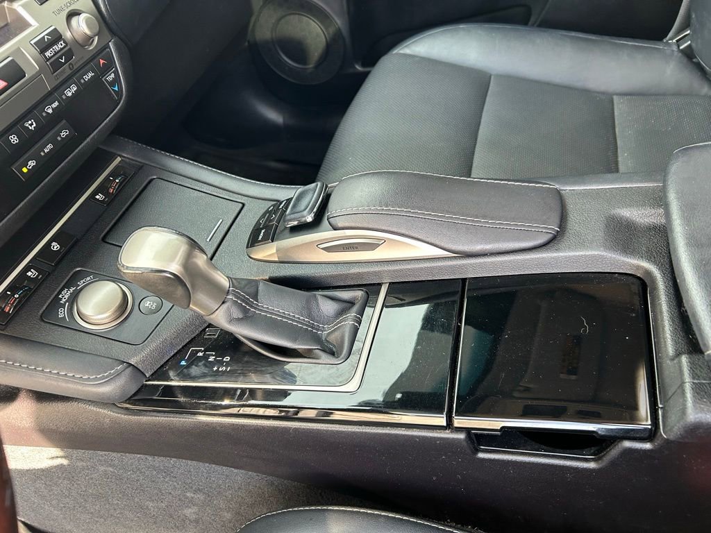 Used 2017 Lexus ES 350 w/ Navigation System Package image 19