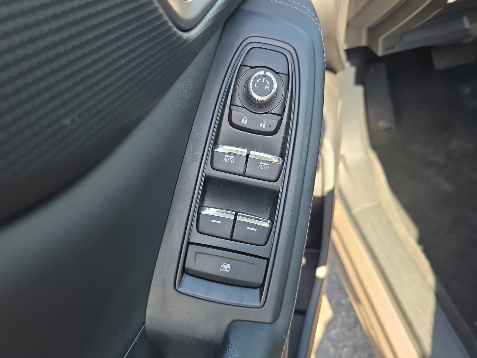 Used 2024 Subaru Forester Touring AWD/4WD image 14