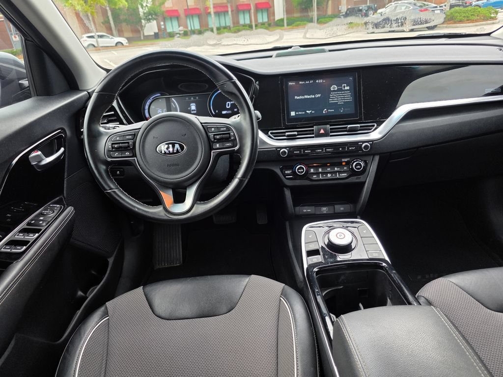 Used 2020 Kia Niro EX FWD image 26