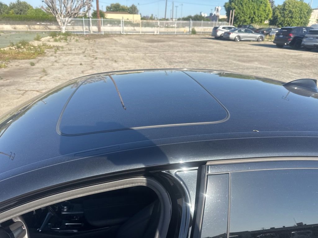 Used 2023 BMW 530e w/ M Sport Package image 19