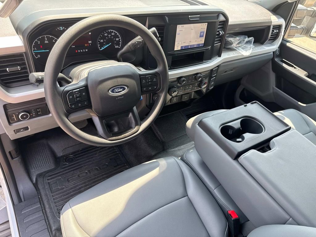 New 2025 Ford F350 XL w/ XL Chrome Package image 7