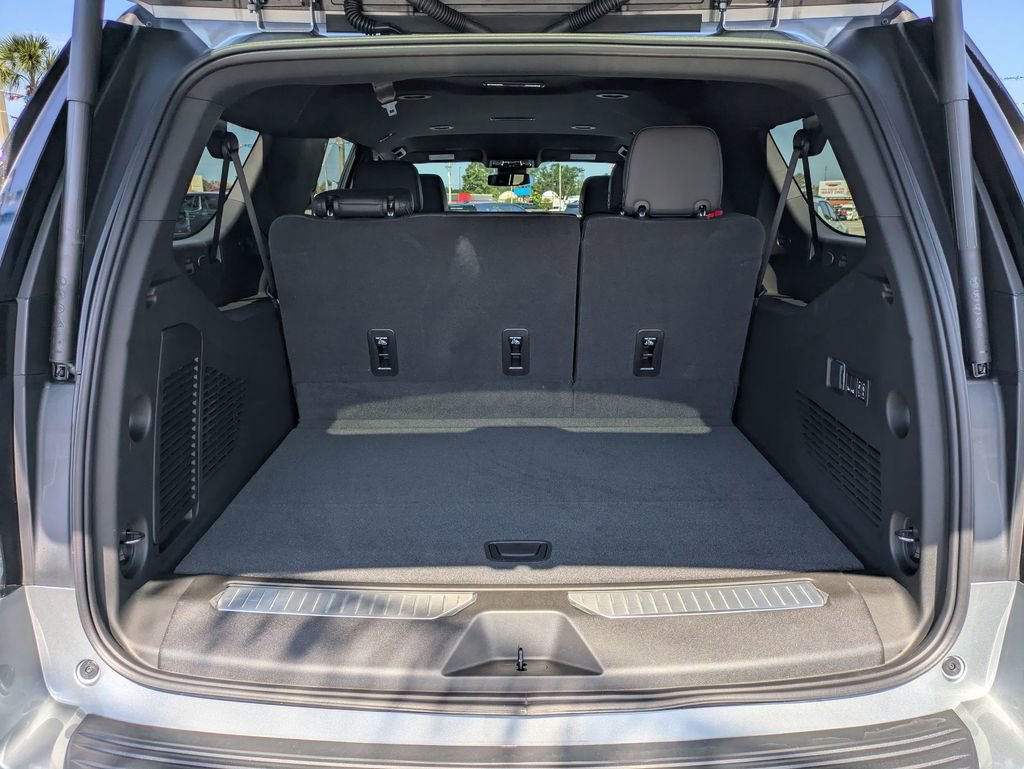 New 2026 Chevrolet Suburban RST w/ Comfort Package image 32