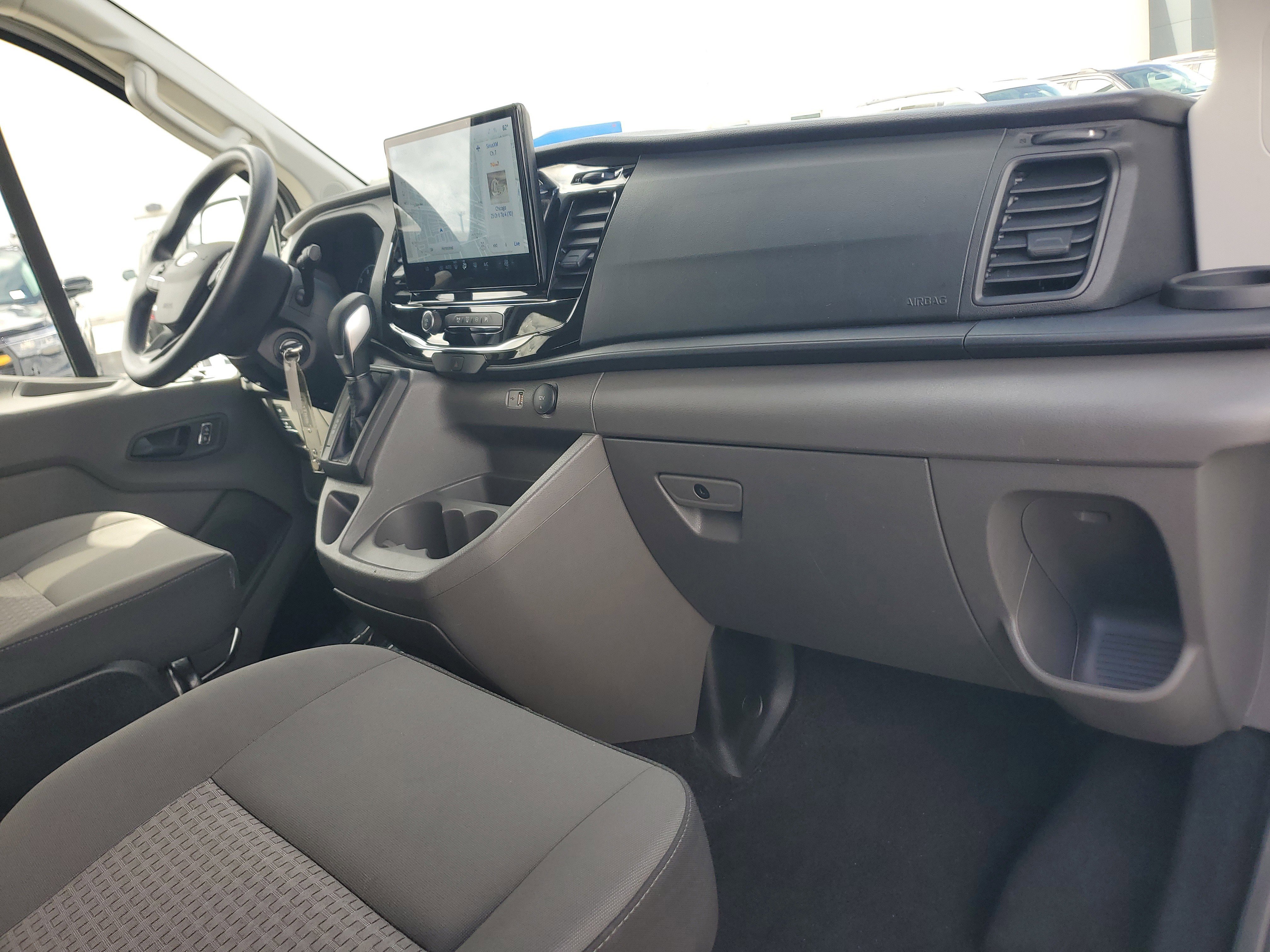 Used 2024 Ford Transit 350 XLT image 19