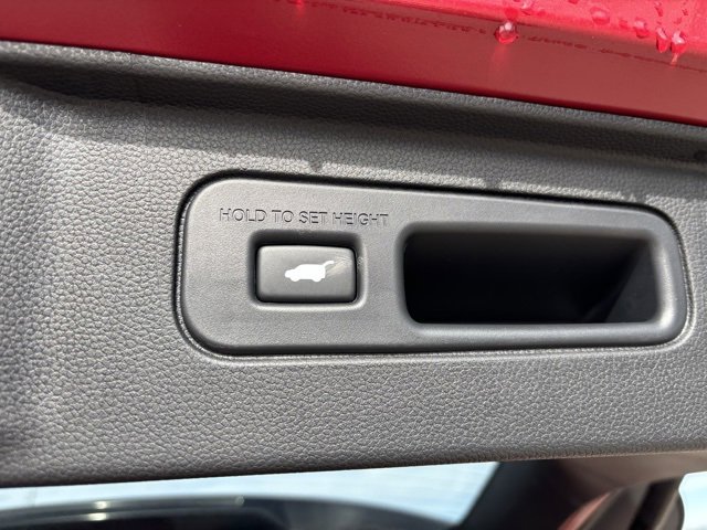 Certified 2025 Honda Pilot Touring image 32