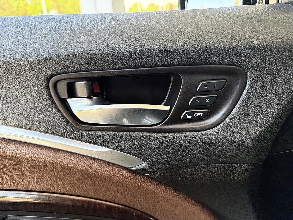 Used 2018 Acura MDX SH-AWD w/ Technology Package image 26