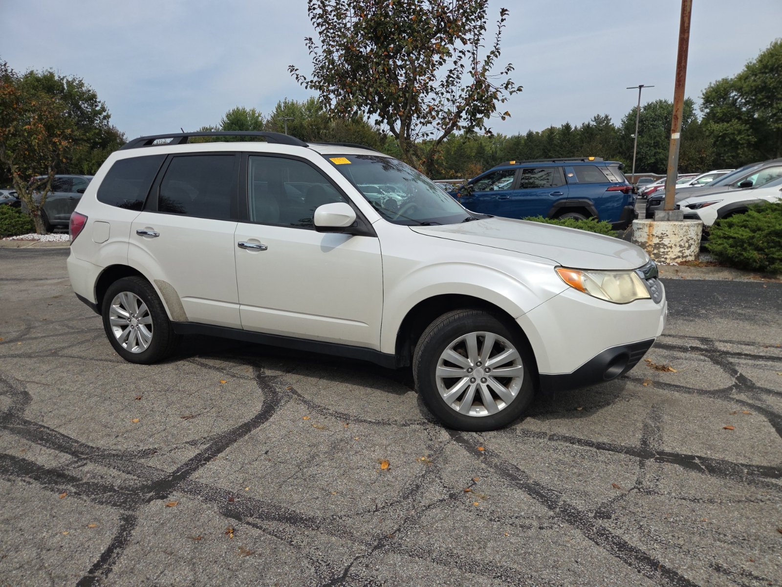 Used 2011 Subaru Forester 2.5X Premium w/ All-Weather Pkg AWD/4WD image 3