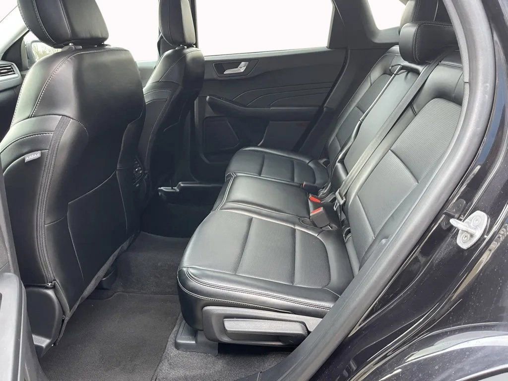 Used 2024 Ford Escape Platinum image 15