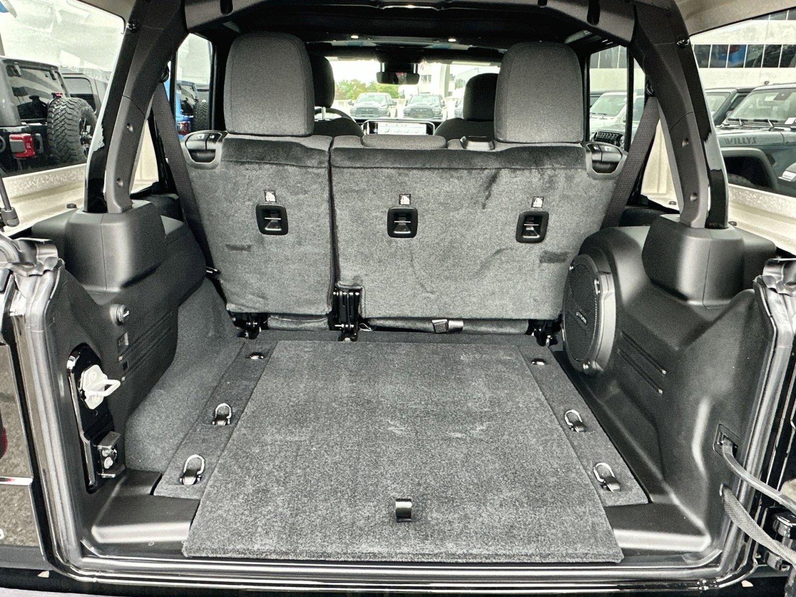 New 2025 Jeep Wrangler Unlimited Rubicon w/ Safety Group image 25