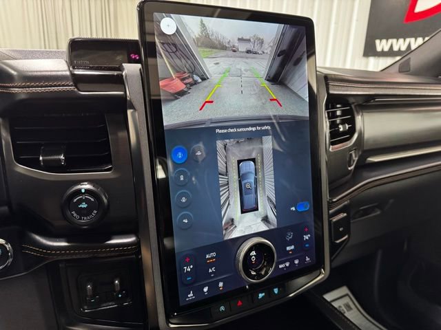 Used 2024 Ford Expedition Platinum image 38