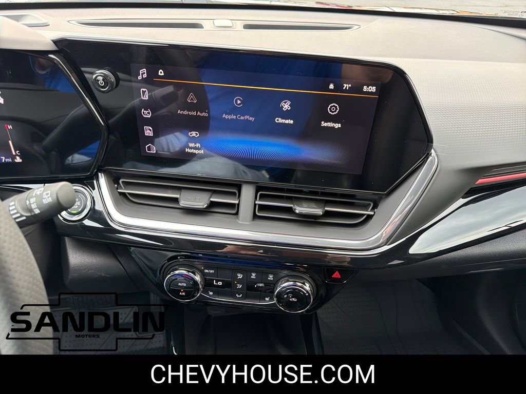 New 2026 Chevrolet Trax RS w/ Sunroof Package image 17