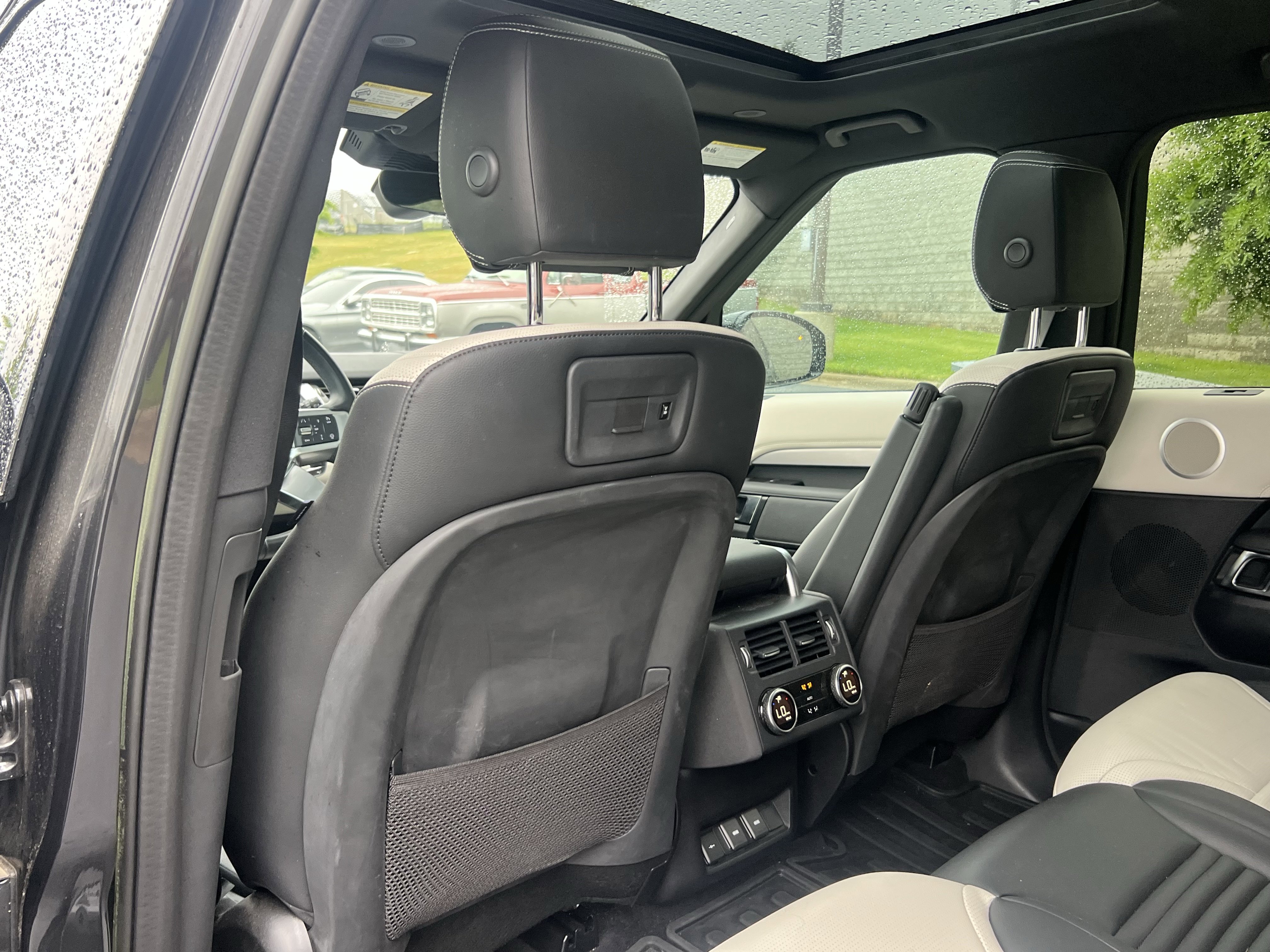 Certified 2023 Land Rover Discovery S R-Dynamic AWD/4WD image 32
