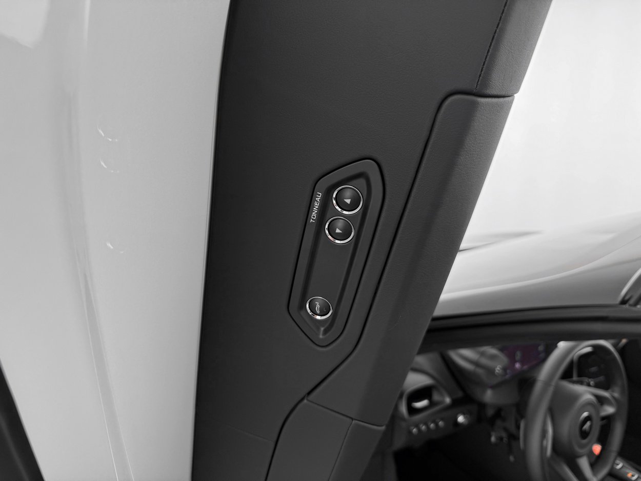 New 2026 McLaren Artura Spider image 13