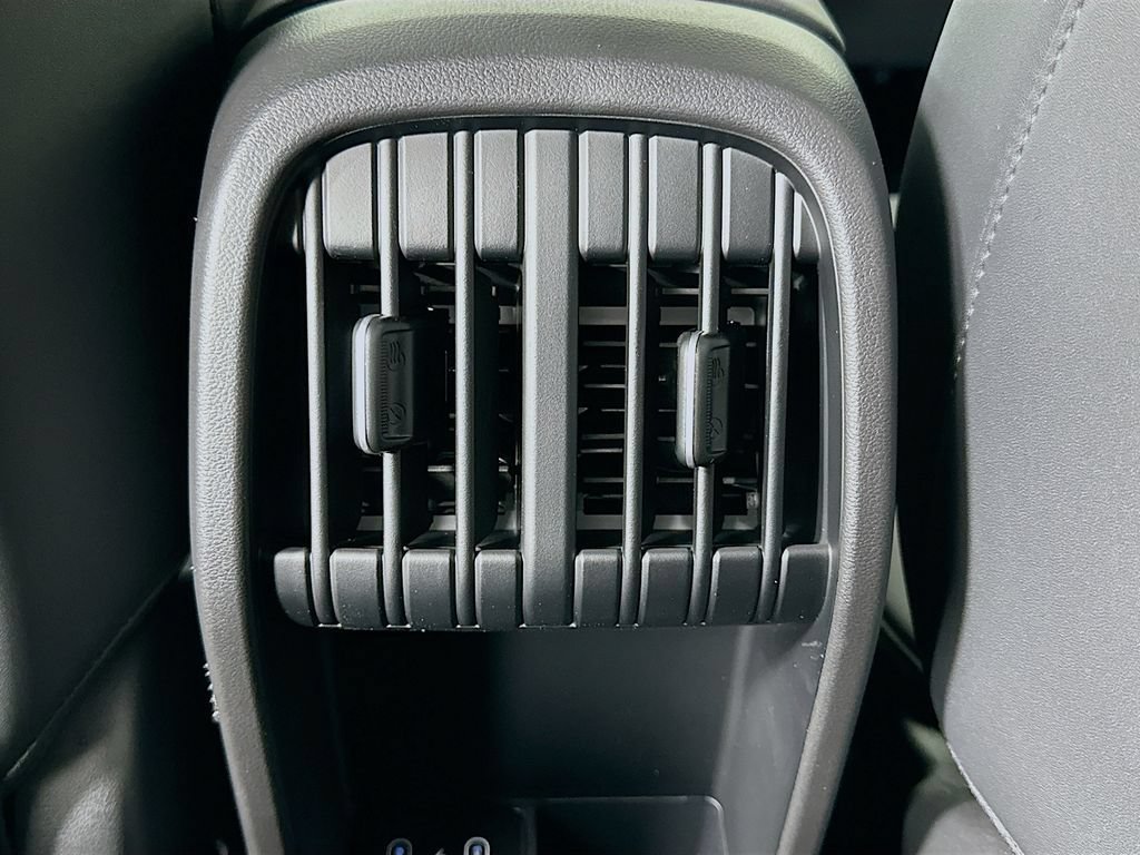 New 2026 Hyundai Kona SEL Premium FWD image 17