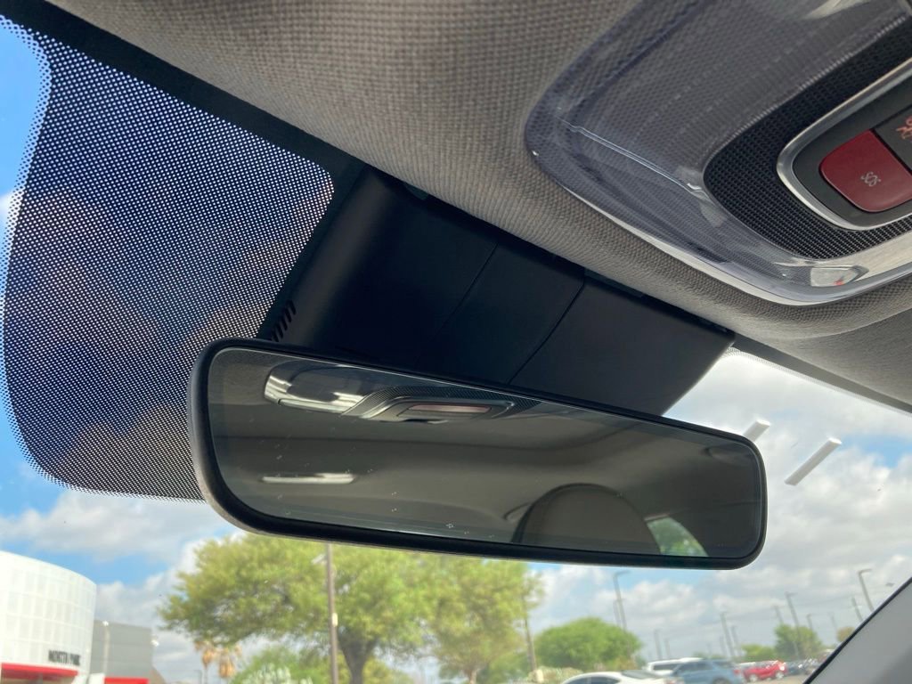 Used 2025 Hyundai Elantra Limited image 26