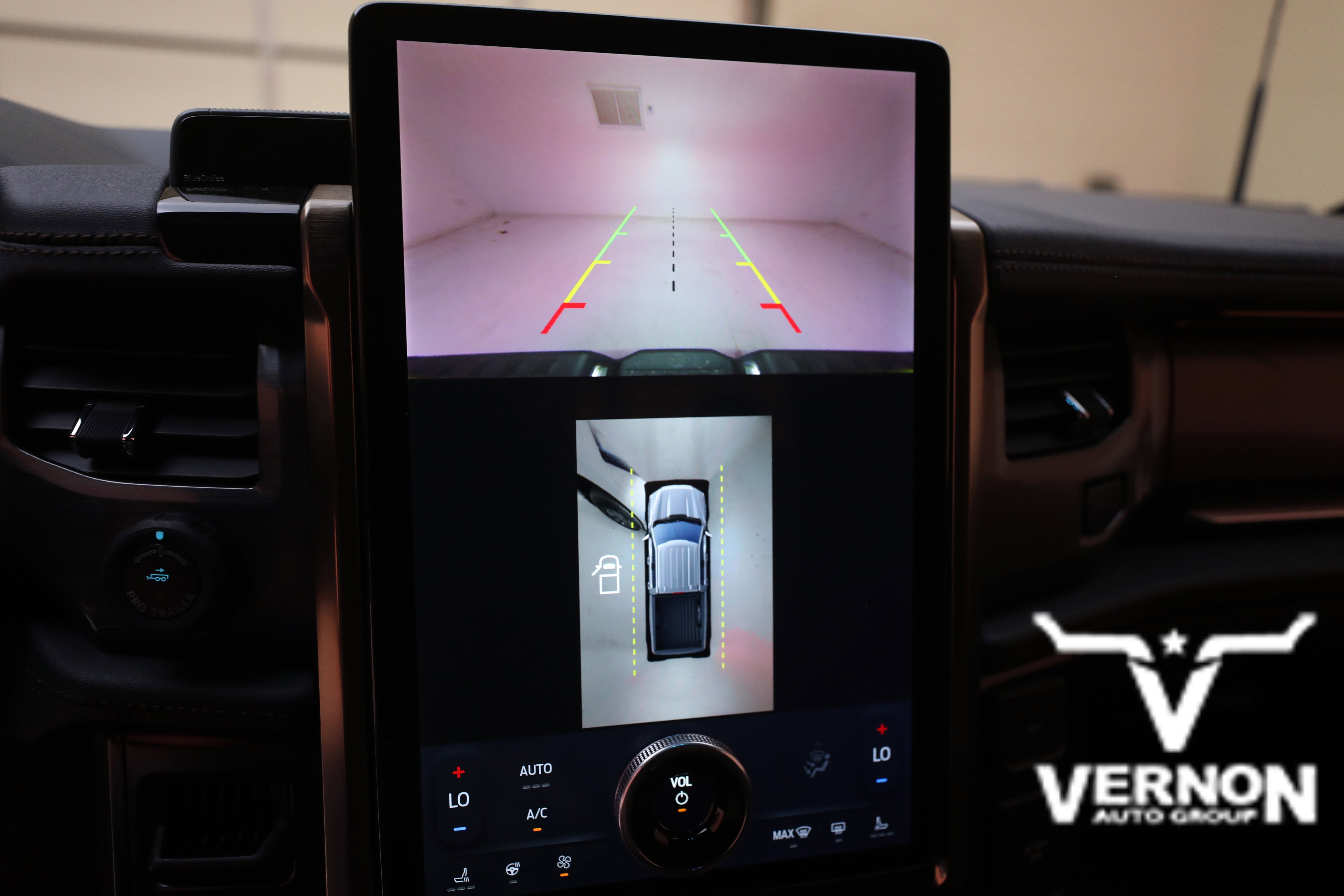 New 2025 Ford F150 Lightning Lariat image 28