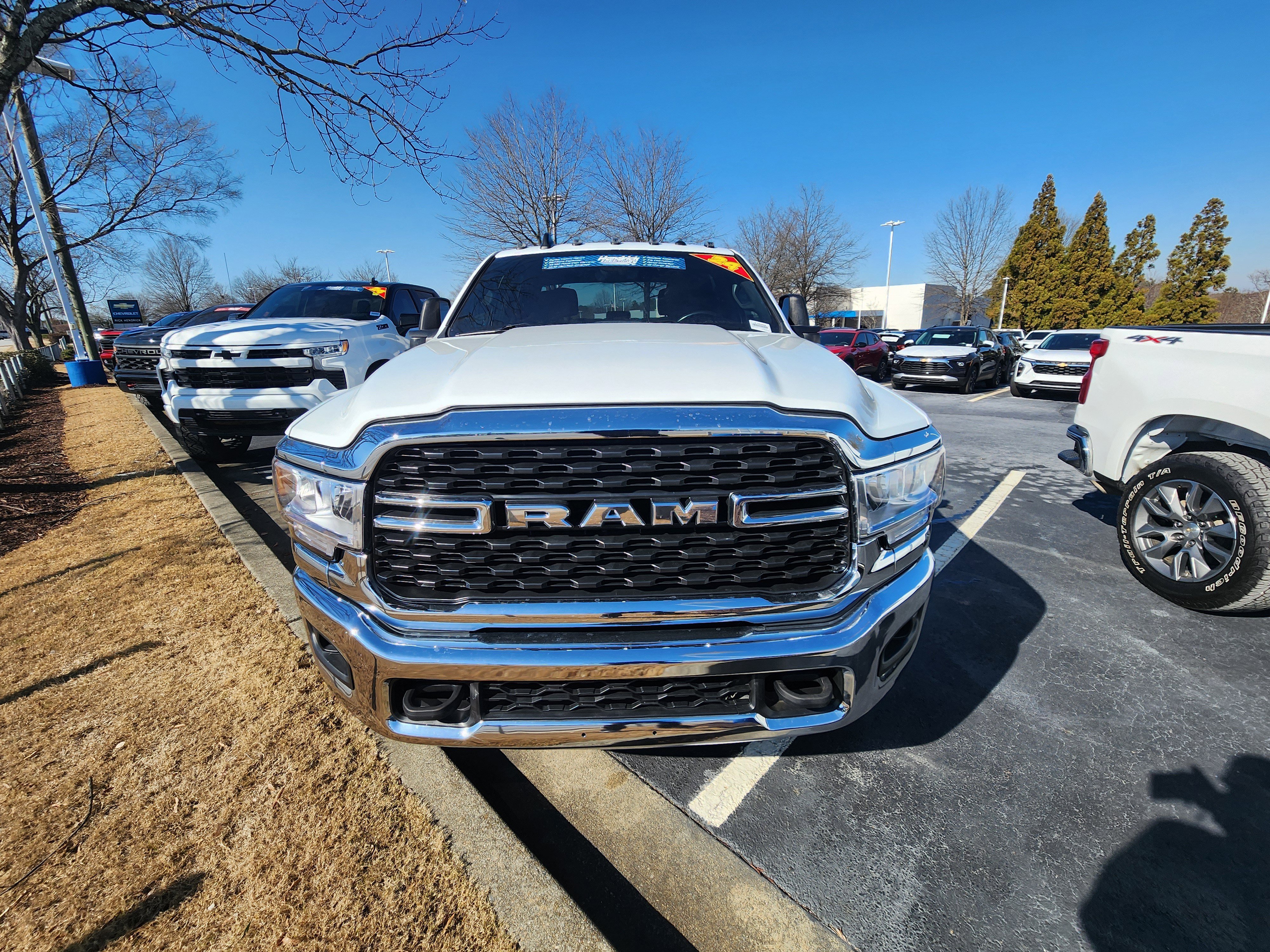 Used 2024 RAM 3500 Big Horn video 2