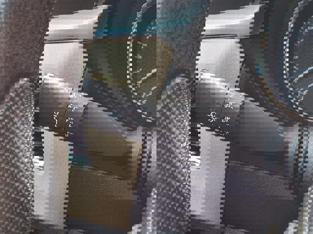 Used 2016 Toyota Corolla LE image 13